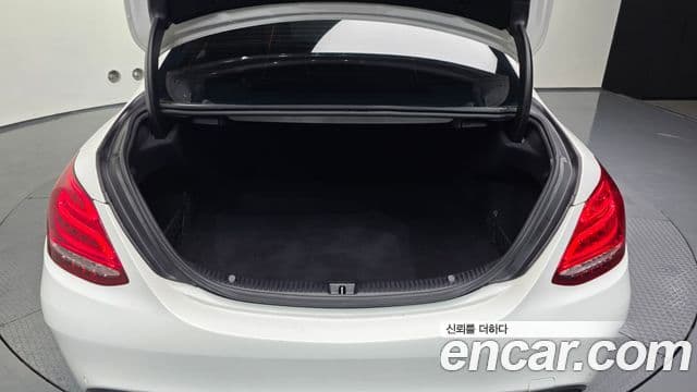 Mercedes-Benz C-Class 2018 — фото 20 из 20