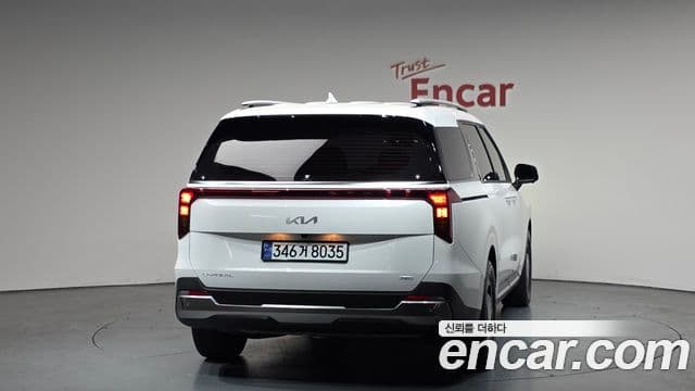 Kia Carnival 2024 — ფოტო 4/20