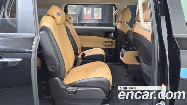 Kia Carnival 2022 — Фото 12/20