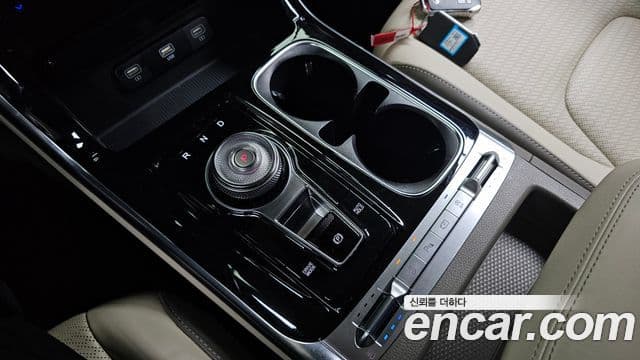 Kia Carnival 2021 — Şəkil 9/20