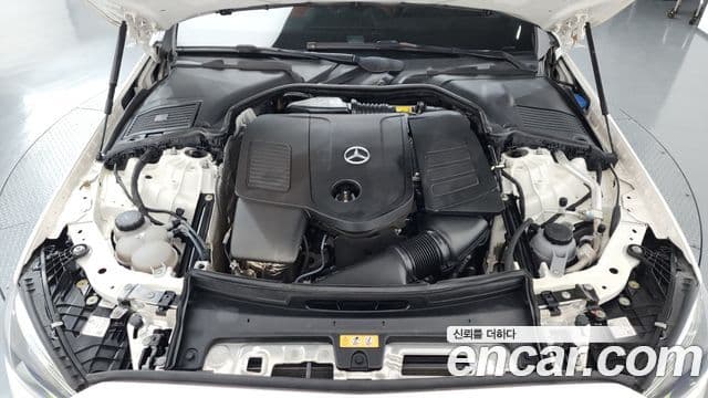 Mercedes-Benz C-Class 2023 — ფოტო 5/20
