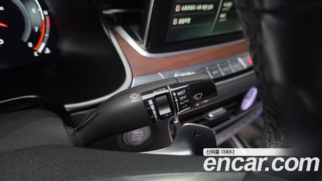 Kia The K9 2018 — Photo 22/30