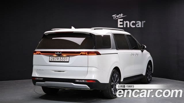 Kia Carnival 2022 — Фото 2/20