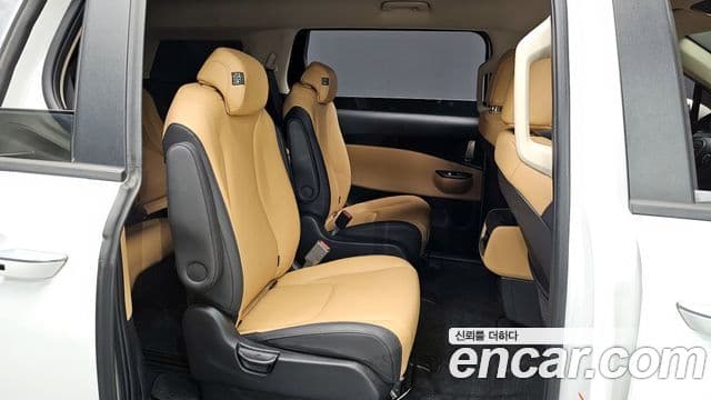 Kia Carnival 2022 — Фото 11/20