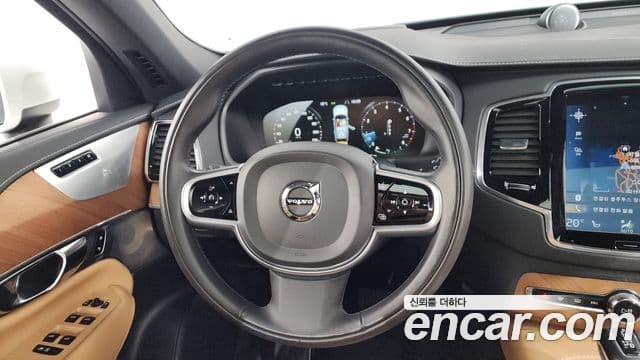 Volvo XC90 2019 — ფოტო 12/20