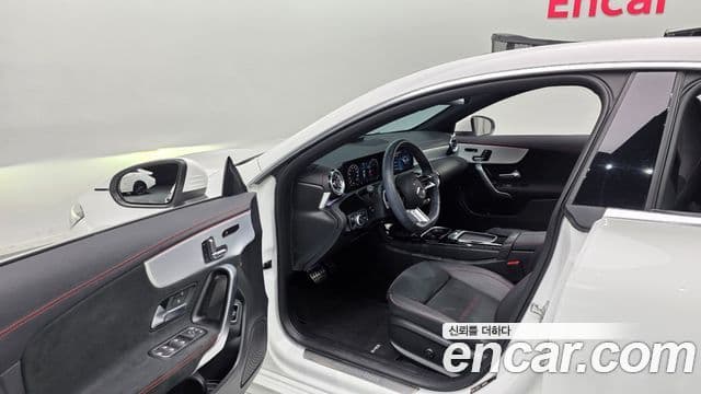 Mercedes-Benz CLA-Class 2024 — фото 8 из 20