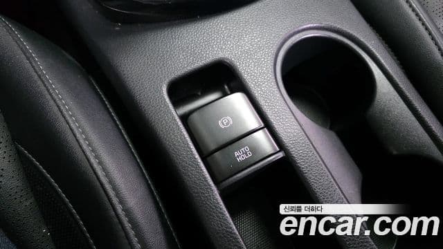 Kia Seltos 2020 — Şəkil 29/32