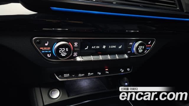 Audi Q5 2022 — ფოტო 17/20