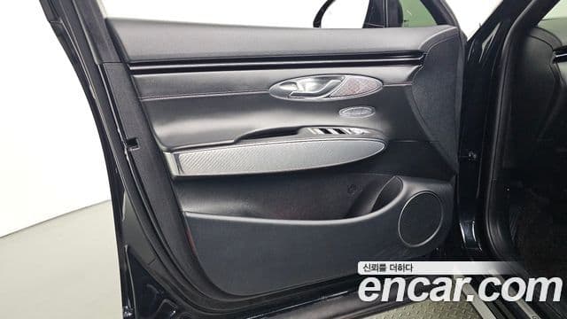 Genesis GV70 2022 — ფოტო 10/36