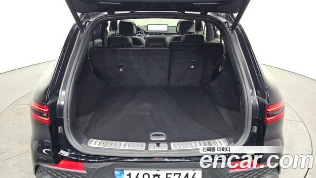 Genesis GV70 2022 — ფოტო 17/36