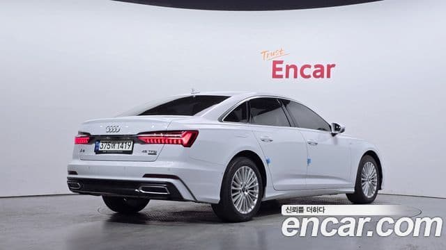 Audi A6 2021 — ფოტო 11/20