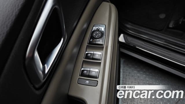 Kia Carnival 2024 — фото 14 из 20