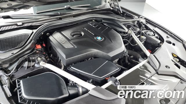 BMW 5 Series 2018 — ფოტო 19/37