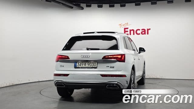 Audi Q5 2022 — Şəkil 4/20