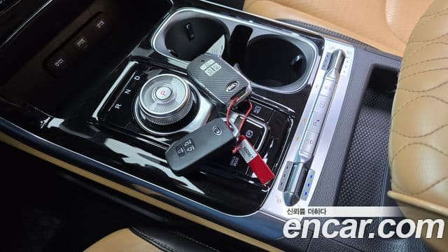 Kia Carnival 2020 — фото 9 из 20
