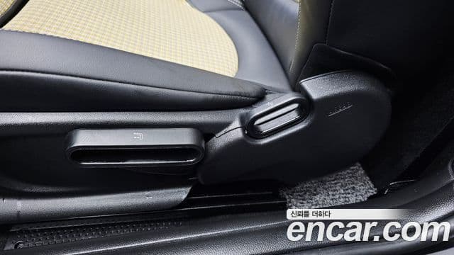 Mini Cooper S Convertible 2023 — Photo 23/35