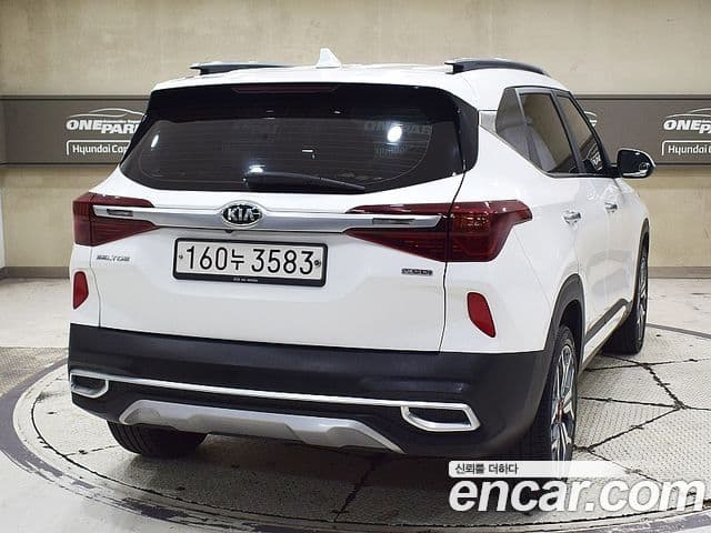 Kia Seltos 2020 — ფოტო 2/20