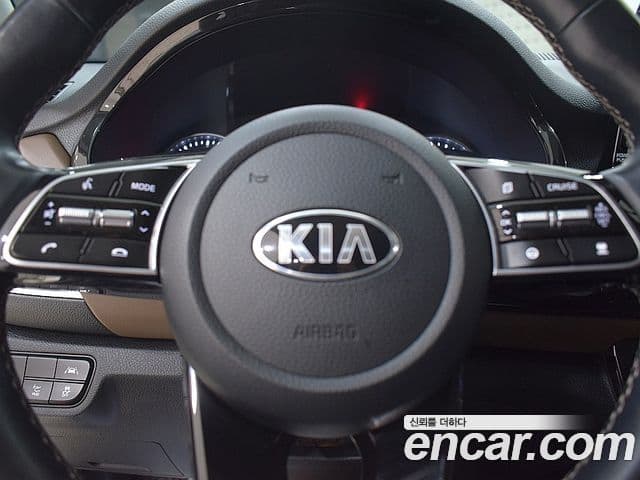 Kia Seltos 2020 — ფოტო 7/20