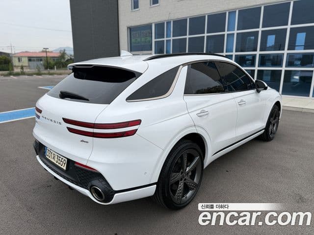 Genesis GV70 2021 — фото 14 из 20