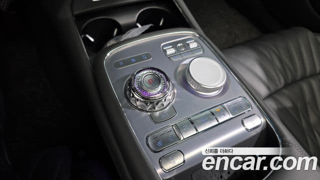 Genesis G90 2023 — фото 9 из 20