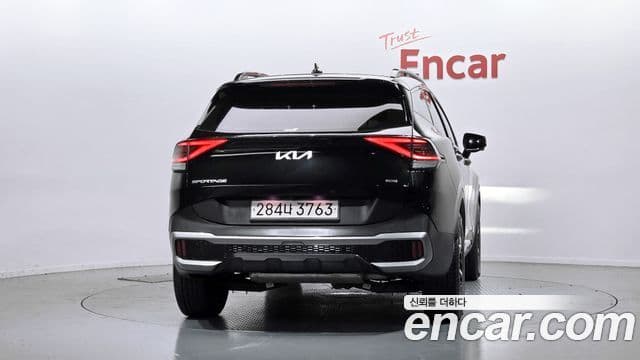 Kia Sportage 2023 — ფოტო 4/20