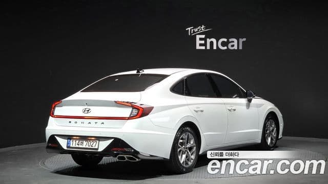 Hyundai Sonata 2021 — ფოტო 2/20