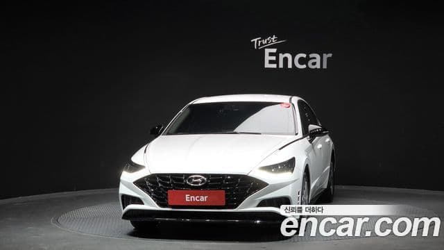 Hyundai Sonata 2021 — ფოტო 3/20