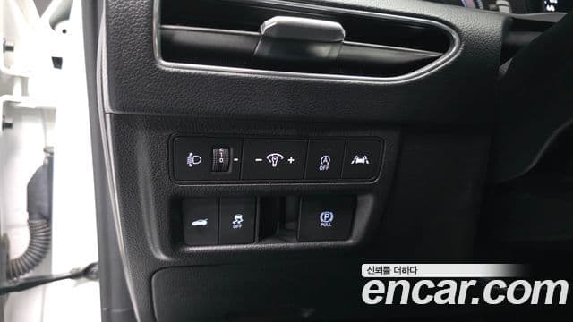 Hyundai Sonata 2021 — ფოტო 16/20