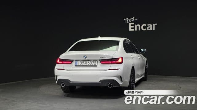 BMW 3 Series 2022 — ფოტო 4/20