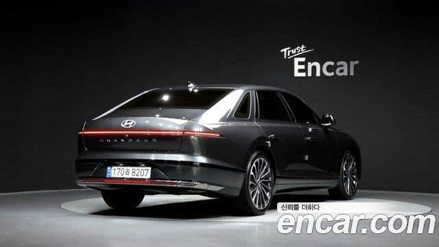 Hyundai Grandeur 2023 — ფოტო 2/20