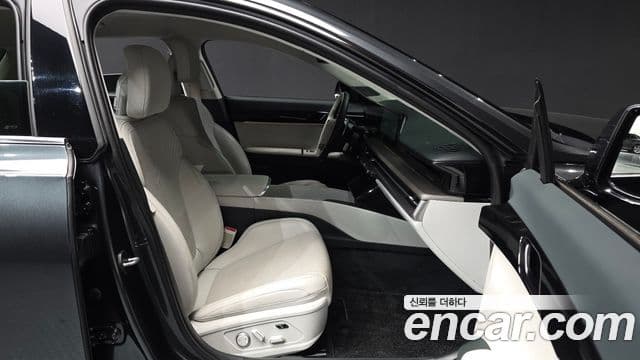 Hyundai Grandeur 2023 — ფოტო 11/20