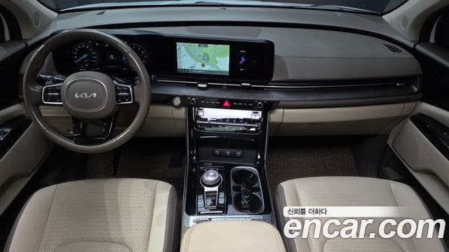 Kia Carnival 2022 — фото 7 из 20