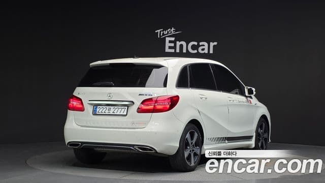 Mercedes-Benz B-Class 2018 — Şəkil 7/20