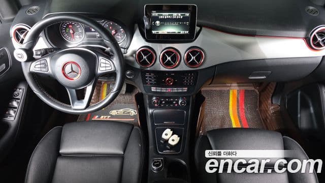 Mercedes-Benz B-Class 2018 — Şəkil 8/20