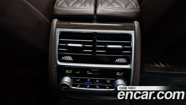 BMW 7 Series 2019 — Şəkil 17/20