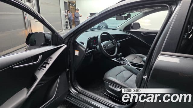 Kia Niro 2022 — Şəkil 10/20