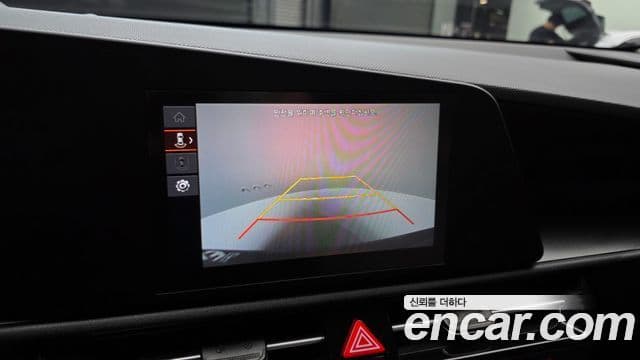 Kia Niro 2022 — Şəkil 18/20