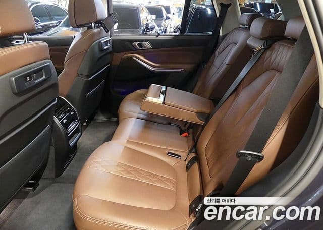 BMW X5 2022 — ფოტო 18/20