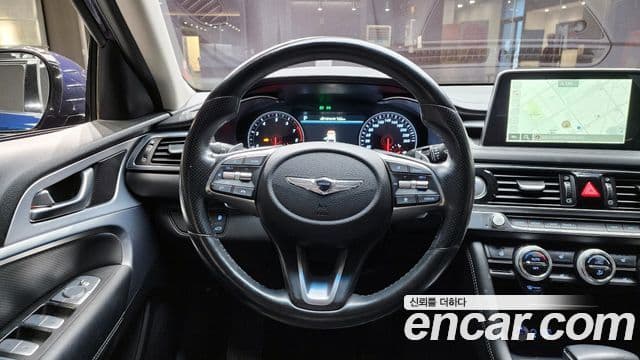 Genesis G70 2018 — ფოტო 14/20