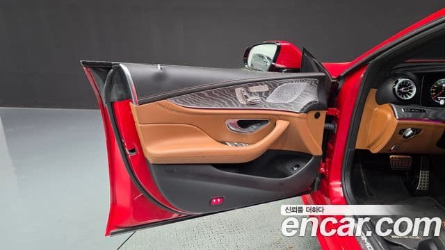 Mercedes-Benz AMG GT 2020 — Photo 34/35
