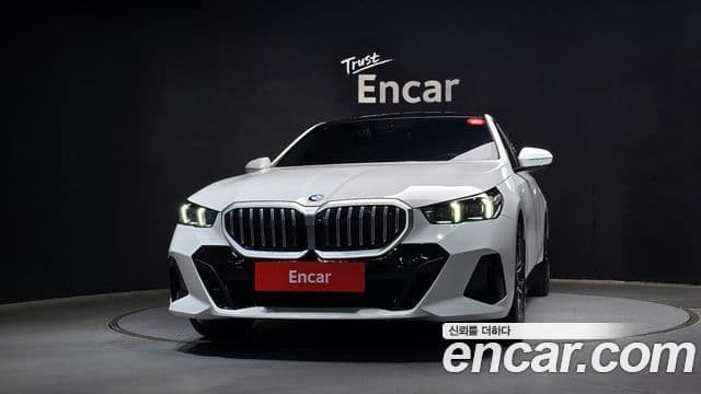 BMW 5 Series 2024 — ფოტო 3/20