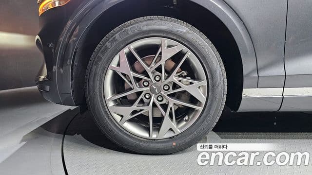 Genesis GV70 2022 — ფოტო 5/20