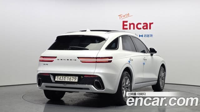 Genesis GV70 2023 — ფოტო 2/20