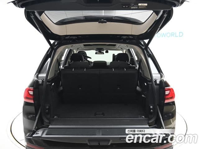 BMW X7 2021 — фото 20 из 20