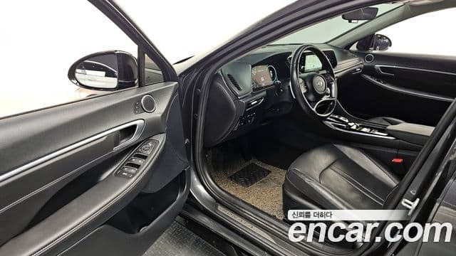 Hyundai Sonata 2021 — Фото 10/20