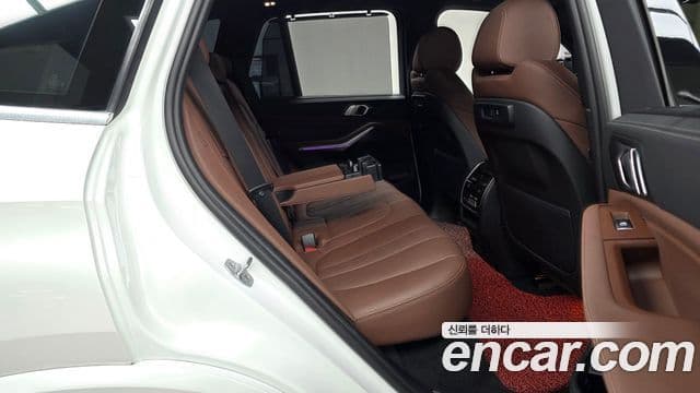 BMW X5 2022 — Photo 17/20