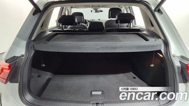 Volkswagen Tiguan 2019 — Фото 17/20