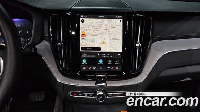 Volvo XC60 2024 — ფოტო 14/20