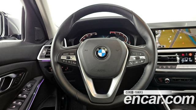 BMW 3 Series 2019 — Фото 13/20
