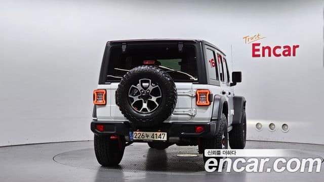 Jeep Wrangler 2021 — Фото 3/20